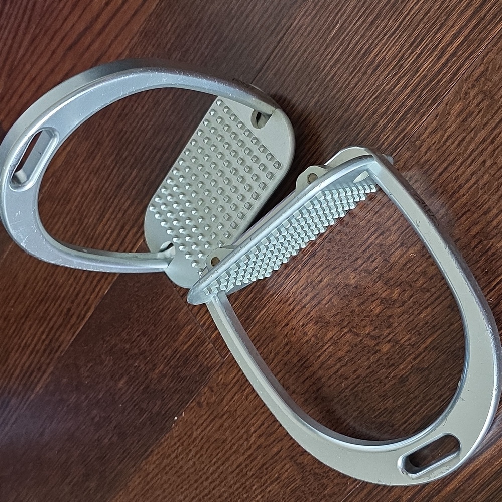 Alfa jump stirrups - Flat base - Picture 15 of 15